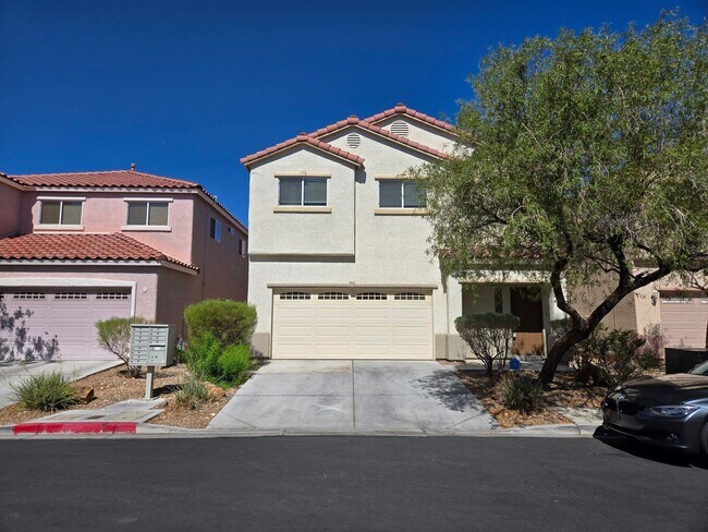 Foto del edificio - A Stunning 4 Bedroom Home in South West La...