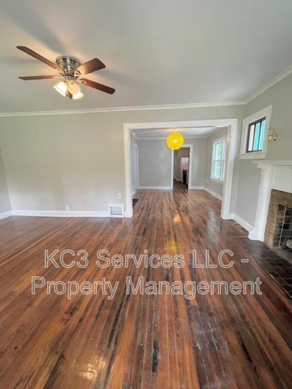 Foto del edificio - 5842 Euclid Ave E