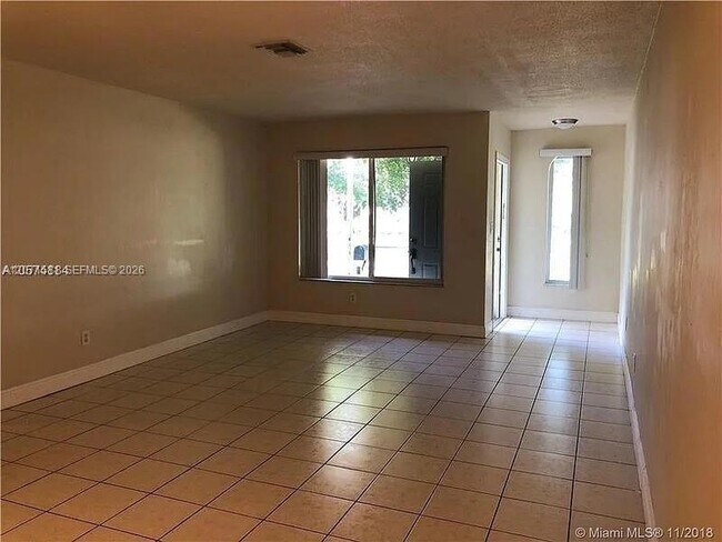 Building Photo - 12253 SW 82nd Ave