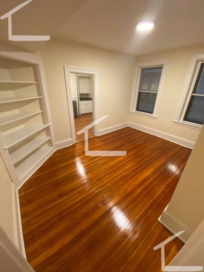 Foto del edificio - No Fee! Avl Dec 1 - Harvard Sq area 2BR with heat inc!