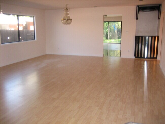 Building Photo - 22451 Dolorosa St