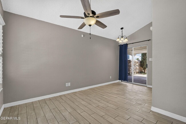 Foto del edificio - 9128 Bur Oak Cir