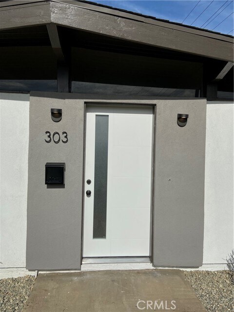 Building Photo - 303 W Nubia St