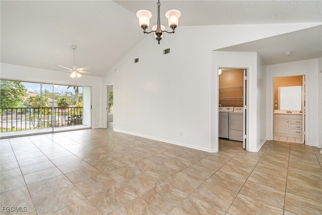 Foto del edificio - 5737 Whitaker Rd