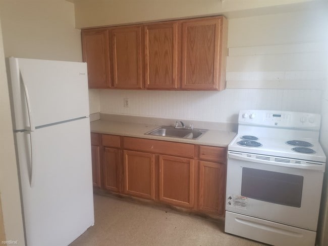 Building Photo - 3 br, 1 bath  - 2505 Lynhaven Ave