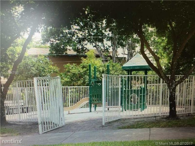 Building Photo - 8440 SW 29th St