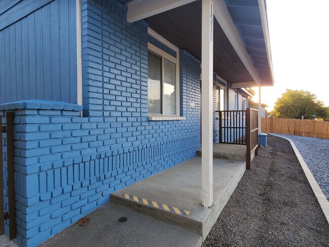 Foto del edificio - 1530 Aloha St