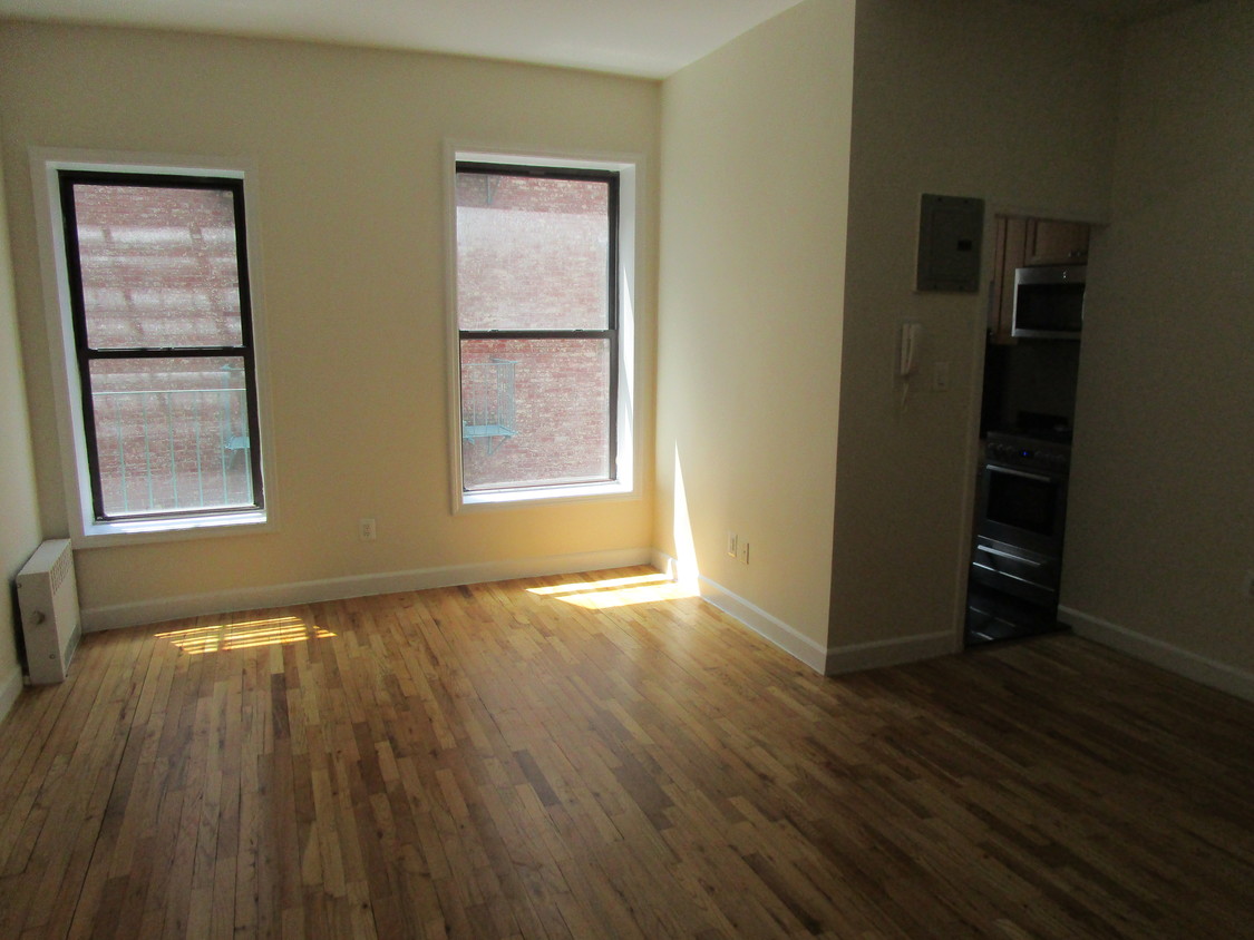 Large 1 Bedroom - 2895 Grand Concourse