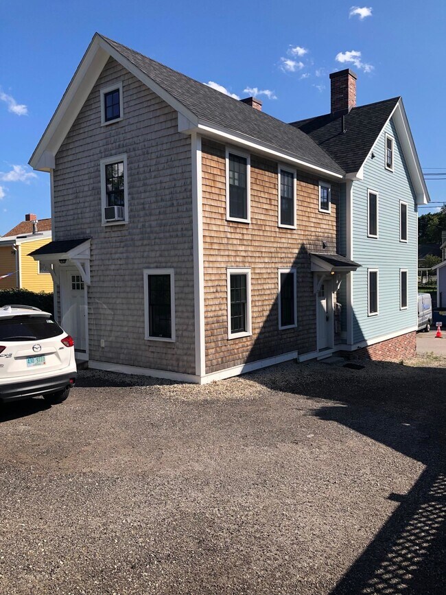 Building Photo - 25 S Mill St