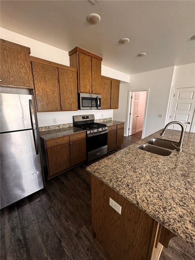 Foto del edificio - 321 Westbrook Ct