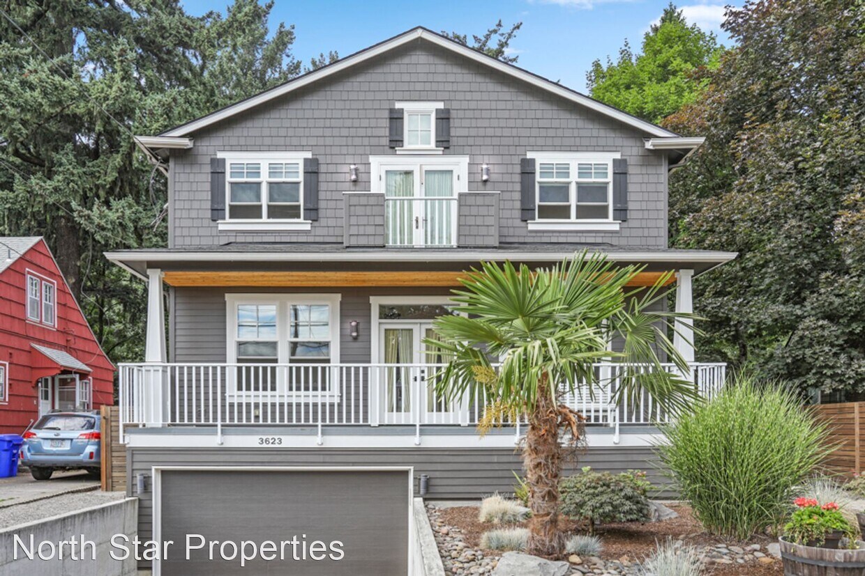 Foto principal - 5 br, 4 bath House - 3623 NE Shaver