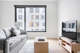 Building Photo - 30 Otis St