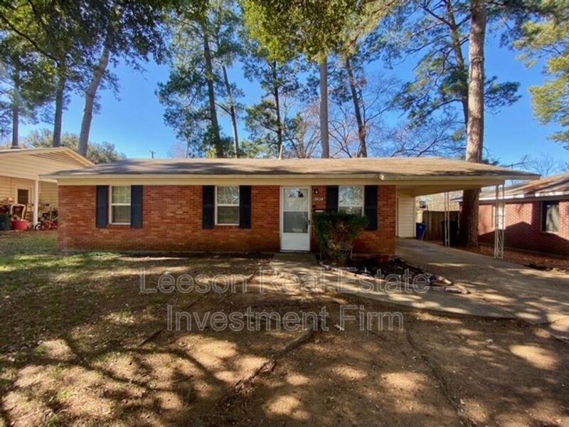 Foto principal - 9434 Woodcrest Dr