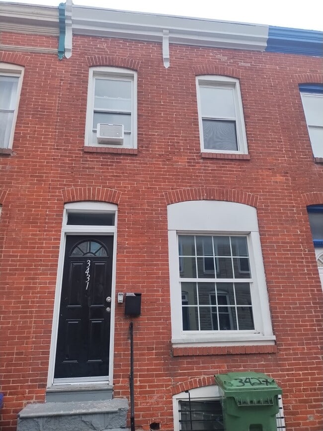 Building Photo - 3431 Leverton Ave