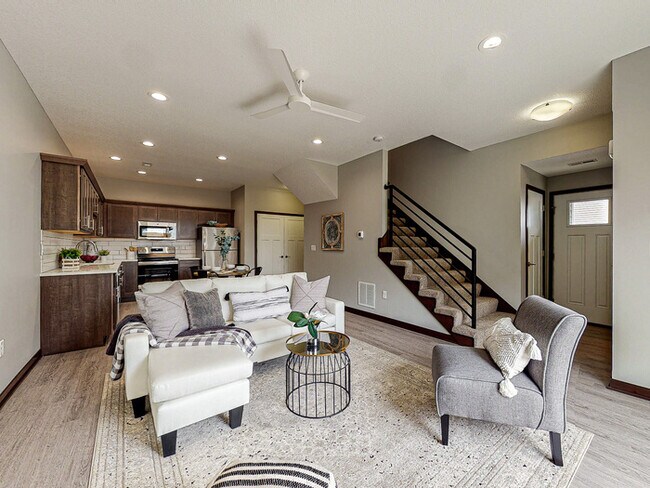 Foto del edificio - Stratford Crossing Townhomes - 1046 NW Victoria LN