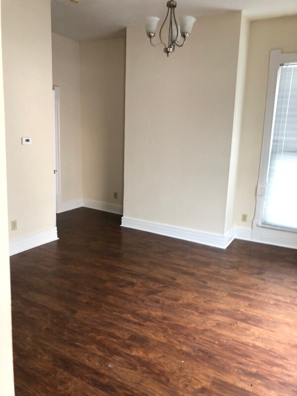 Foto del edificio - 237 E 9th St