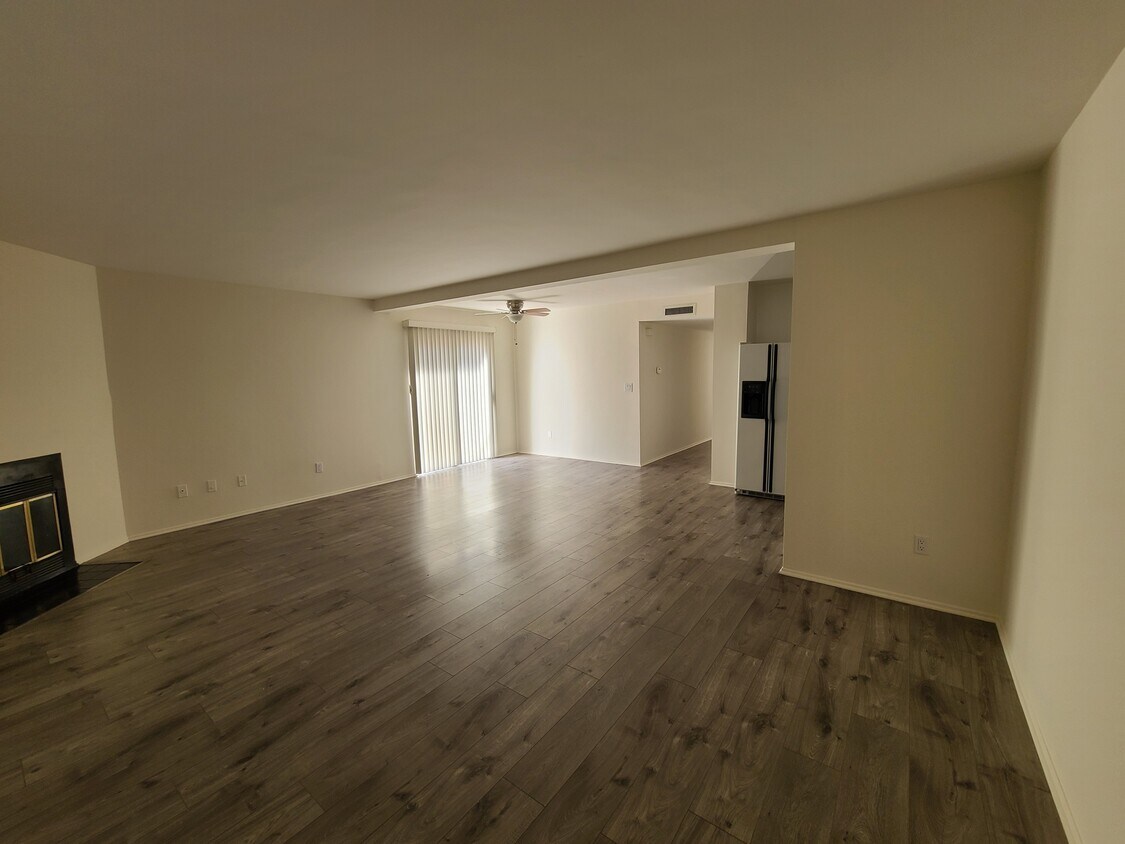 Primary Photo - 1117 Havenhurst Dr