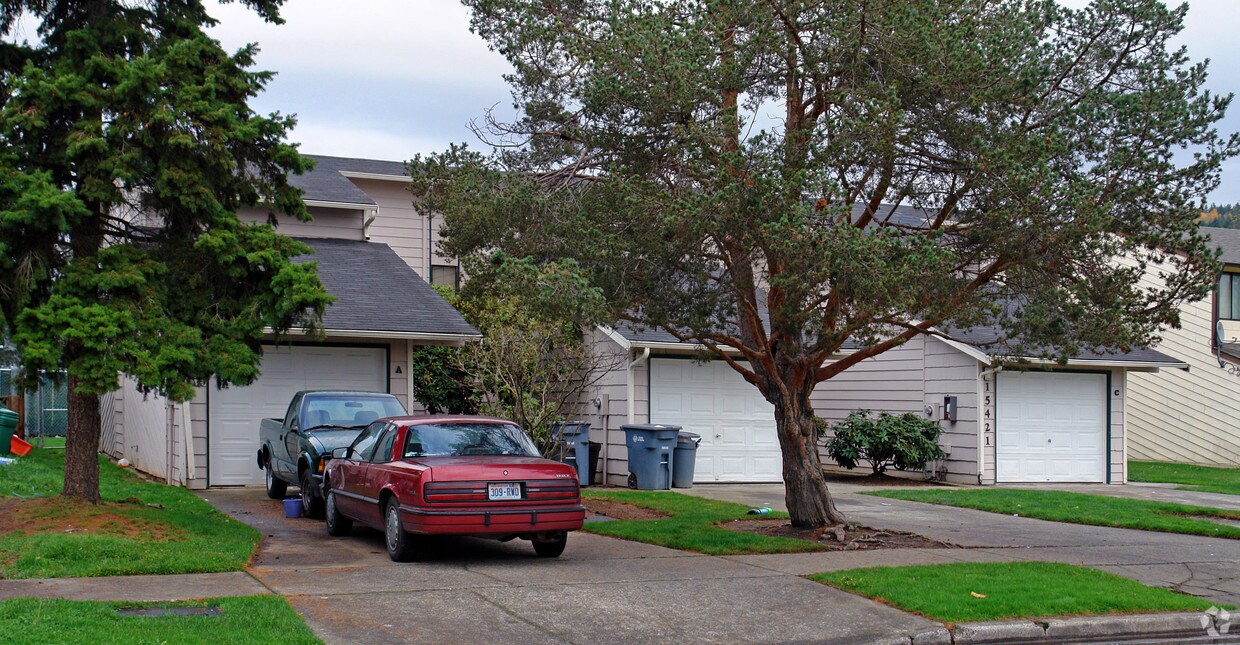 15421 Garden St, Sumner, WA 98390 Apartments in Sumner, WA