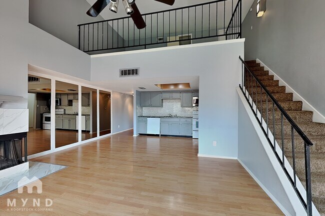 Foto del edificio - 14777 Wunderlich Dr