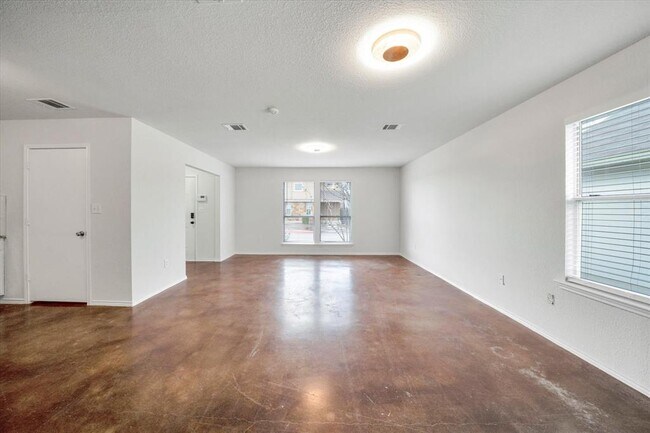 Foto del edificio - 4501 Secure Ln