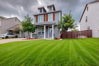 Building Photo - 908 Greene Way