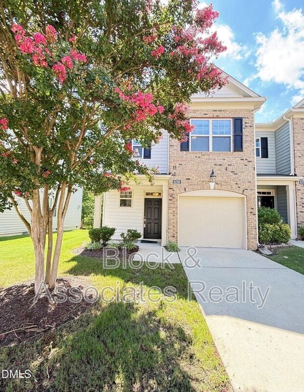 Building Photo - 8258 Primanti Blvd