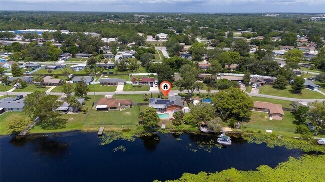 Foto del edificio - 1265 E Fowler Dr