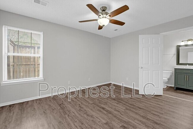 Foto del edificio - 870 Barrington Woods Cove
