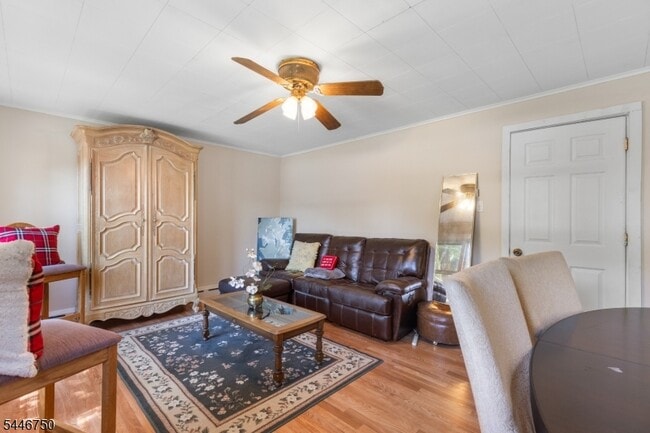 Building Photo - 47 Lakeview Terrace