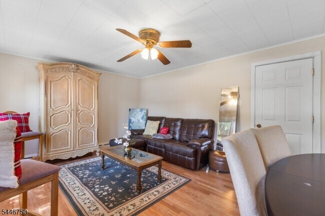 Foto del edificio - 47 Lakeview Terrace