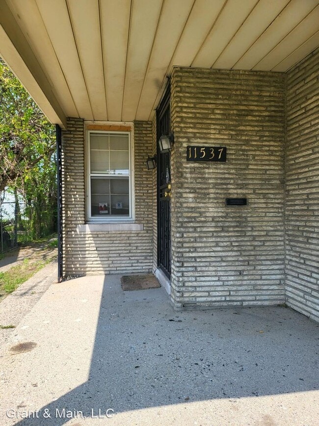 Building Photo - 3 br, 1 bath House - 11537 Nashville
