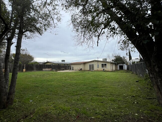 Foto del edificio - 6509 Kemp Way