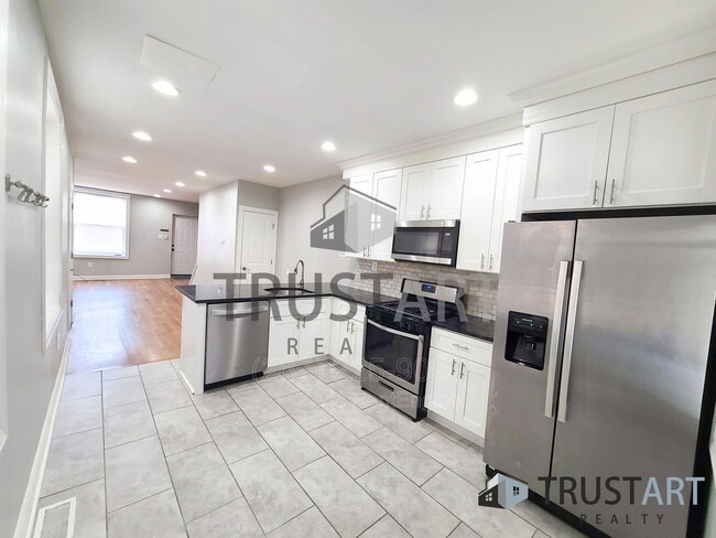 Foto del edificio - 1638 N Newkirk St