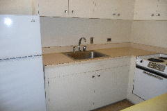 Building Photo - Waikiki Parkway 2/1/1 renovated, laundry