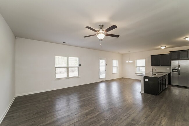 Building Photo - 4335 Drifter Dr