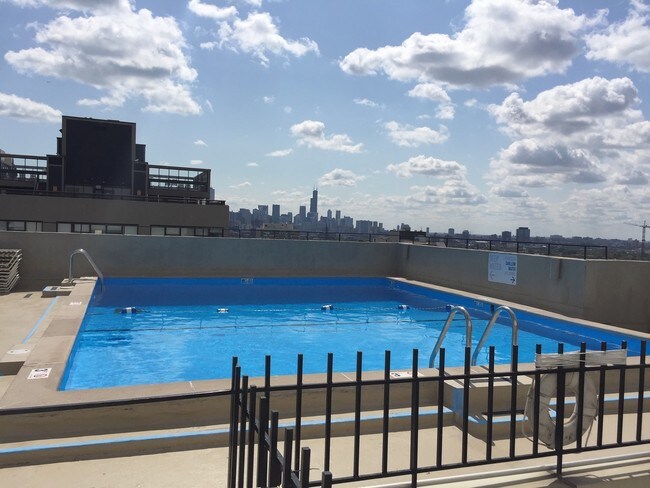 Foto del edificio - 2728 N Hampden Ct