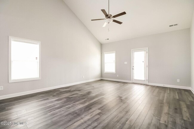 Building Photo - 308 McKenzie Pl