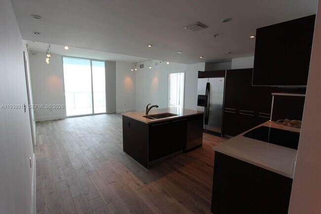 Foto del edificio - 1900 N Bayshore Dr