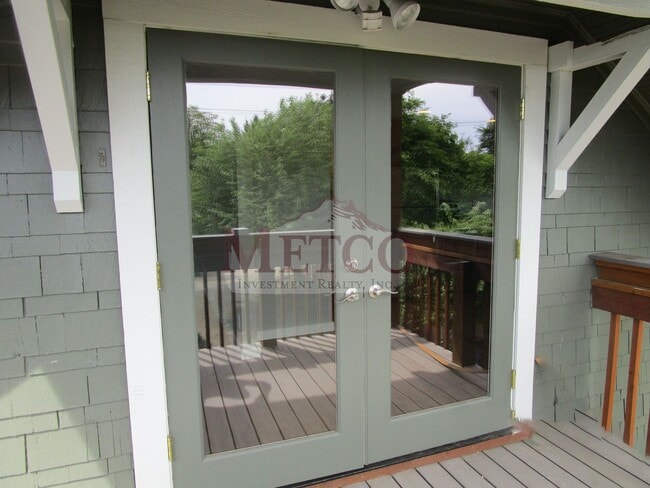 Building Photo - 09601