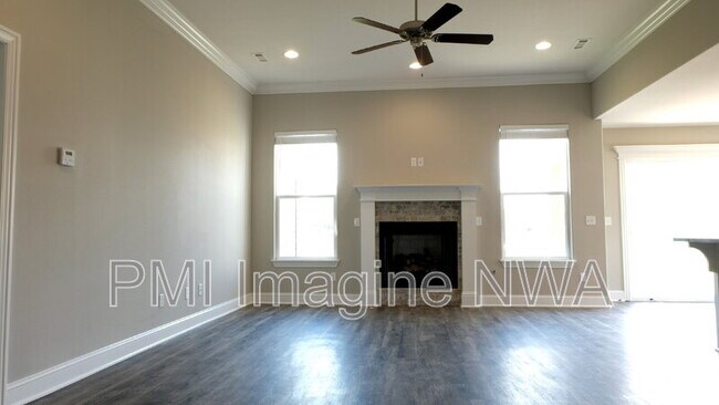 Building Photo - 474 N Yona Ln