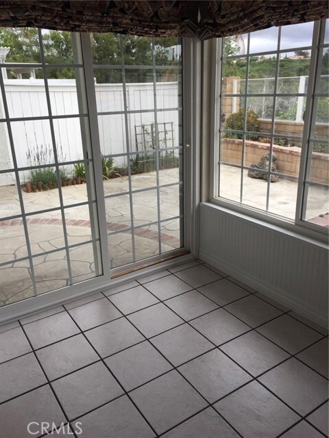 Foto del edificio - 22276 Summit Hill Dr