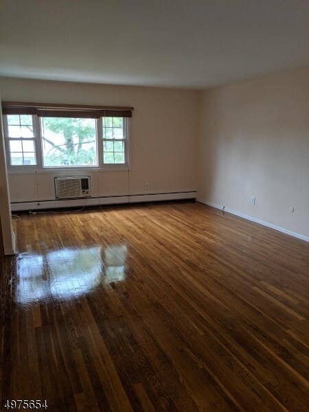 Building Photo - 46 Wedgewood Dr