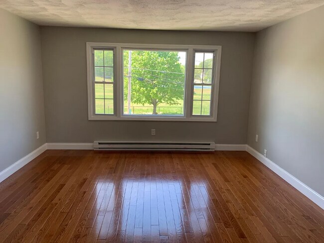 Foto del edificio - 58 Viscoloid Ave