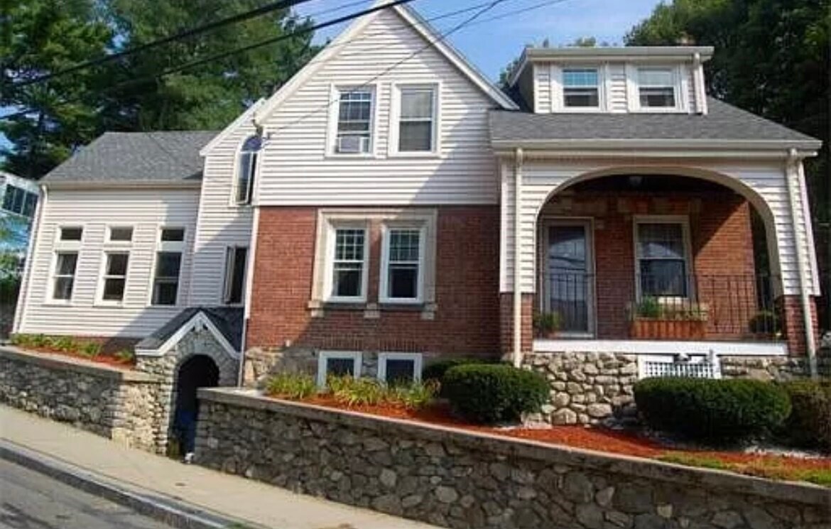 Foto principal - 101 Fells Ave
