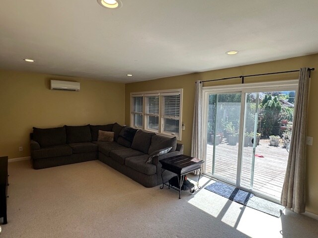 Building Photo - 16715 SE Evergreen Ln