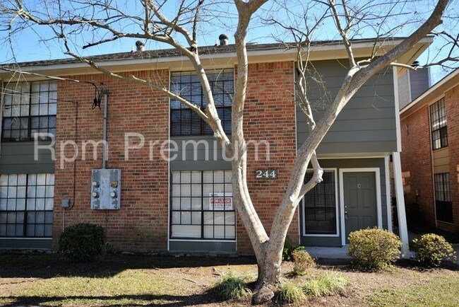 Foto del edificio - 244 Bracewell Dr