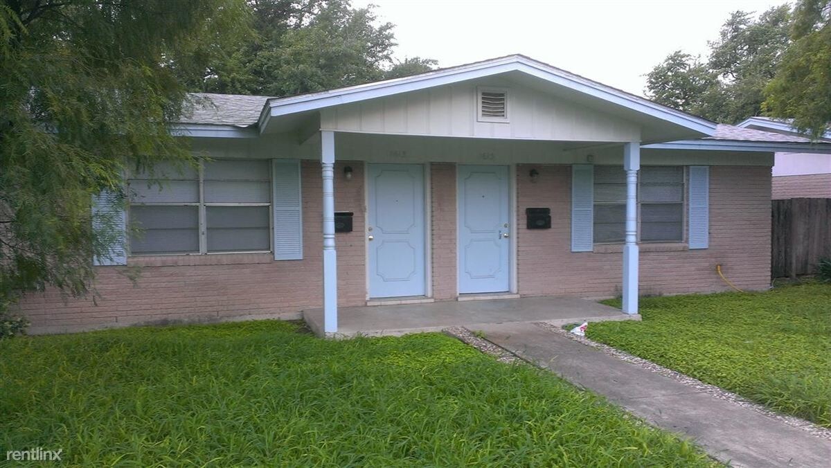 Foto principal - 2 br, 1 bath Duplex - 1615 W Nolana Ave /1...