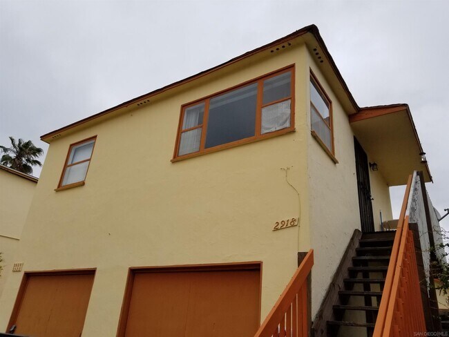 Building Photo - 2922 Upshur St