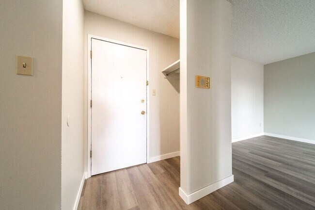 Photo du bâtiment - 14404-1488A 88a St NW