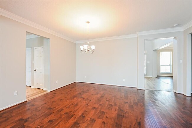 Building Photo - 4822 Jarl Ct